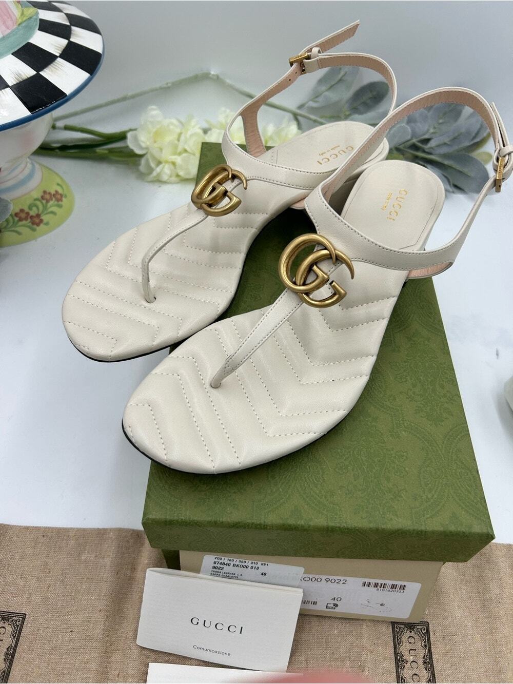 Women's Gucci, GG Marmont thong sandal size 40/10 US made in Italy